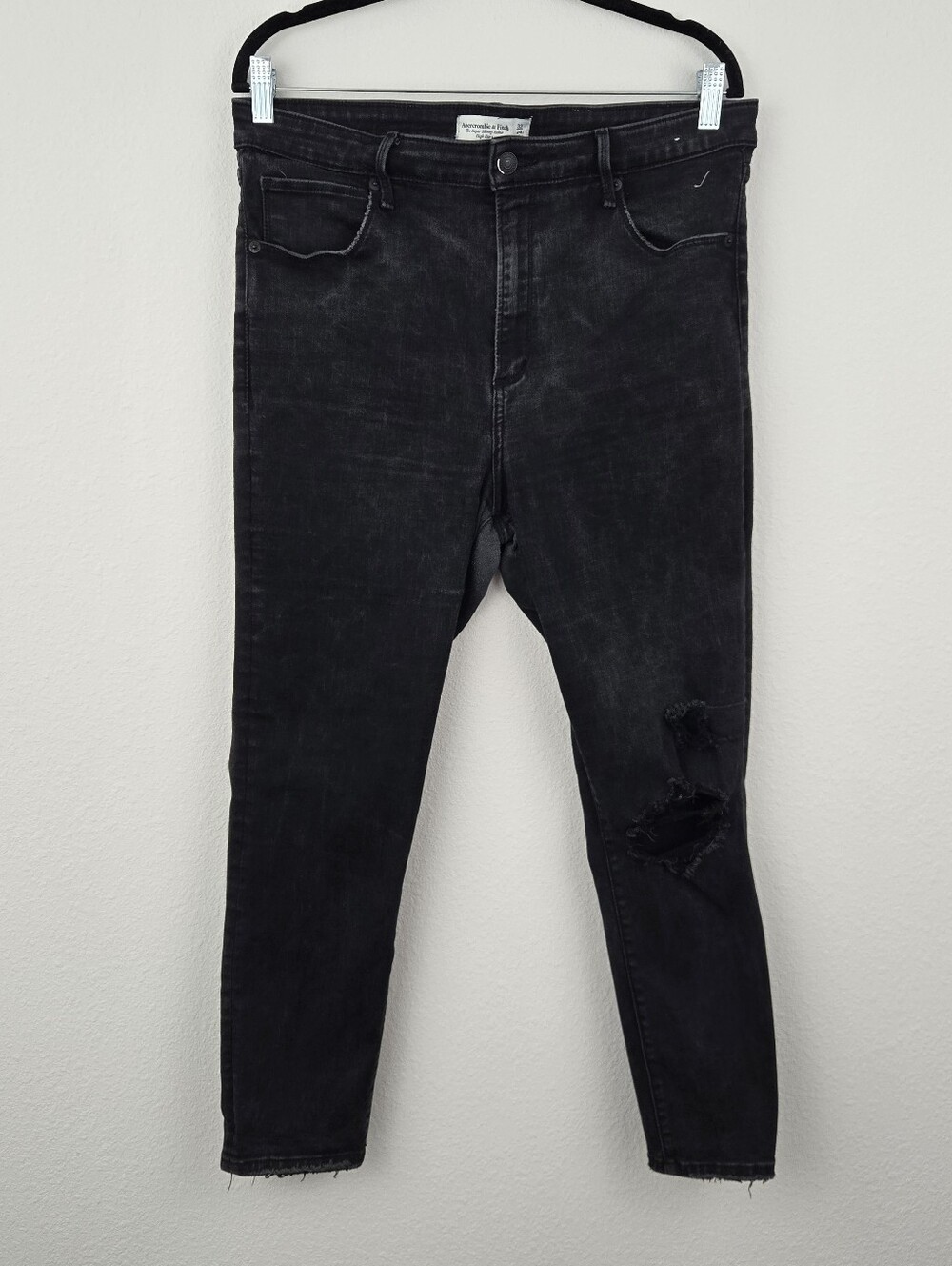 Black Distressed Abercrombie & Fitch The Super Skinny Ankle High Rise